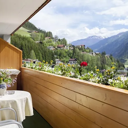 Apartment Sonnenhang Matrei in Osttirol